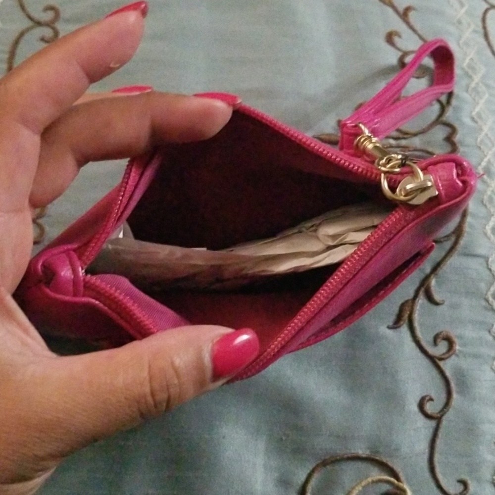 Express wristlet - Picture 2 of 2